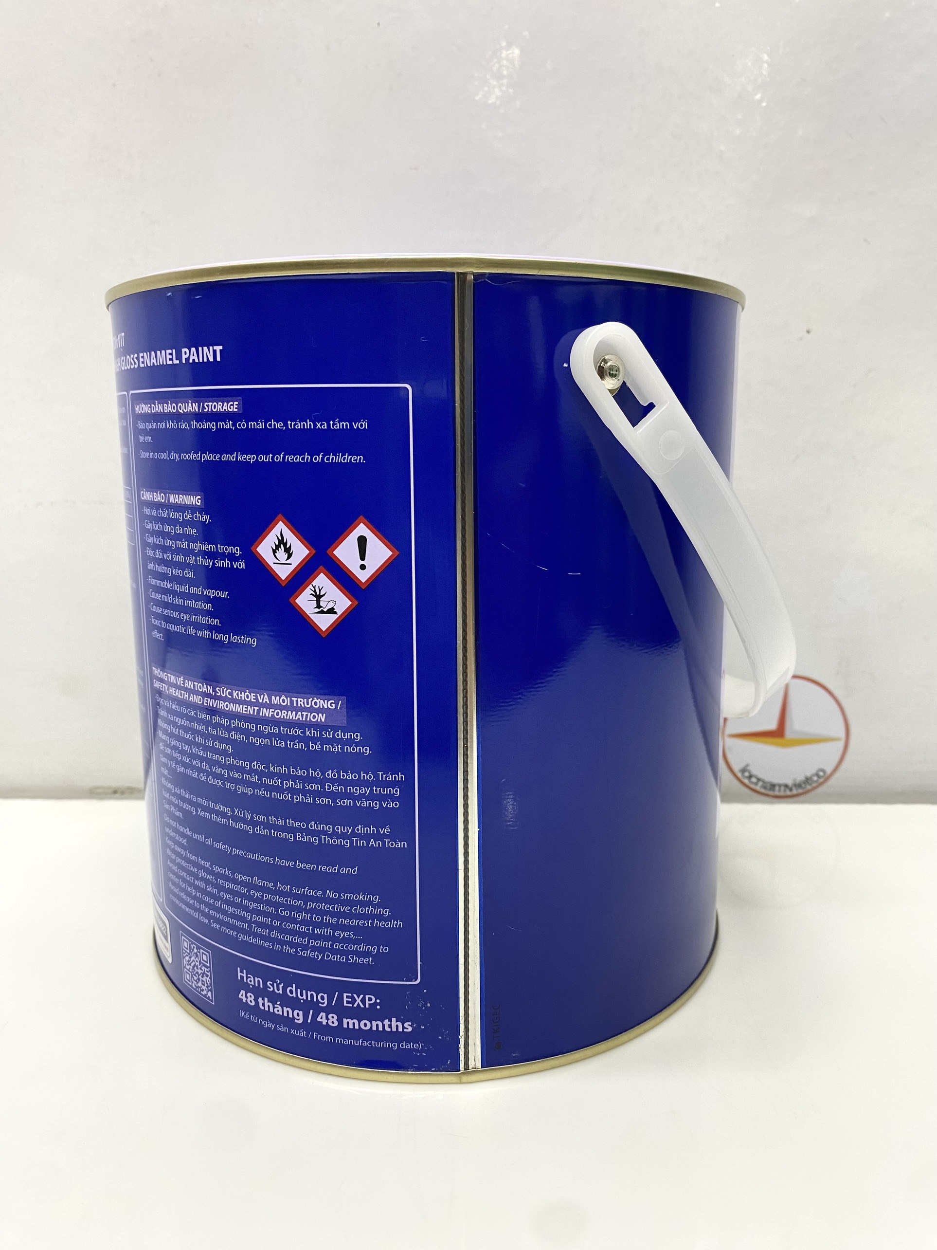Sơn dầu cao cấp TOA Con Vịt màu đen MD 999 _ 3L