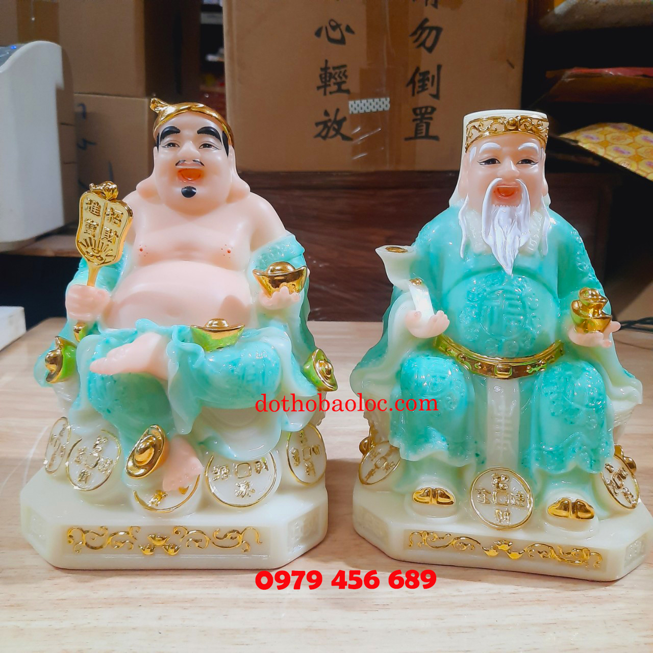 Tượng Thần Tài Thổ Địa bằng đá cao cấp nhập khẩu màu xanh ngọc cao 20cm