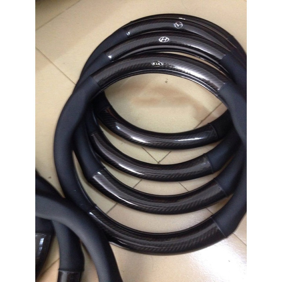 Bọc da vô lăng cacbon xe MAZDA 2, Mazda 3, Mazda 6, CX5, CX8, BT50, CX3, CX30 vân carbon cao cấp