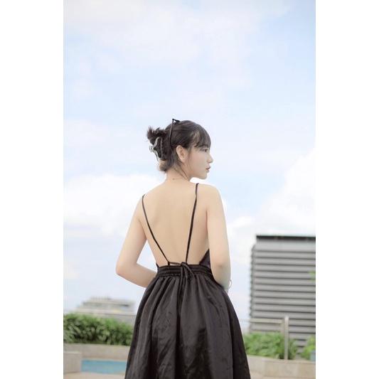 Váy phi xoè cổ đổ hở lưng