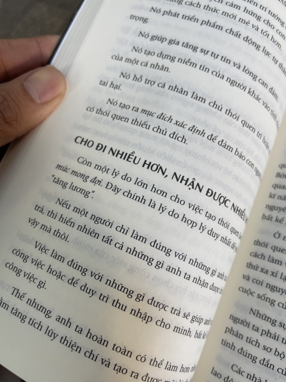 CHÌA KHOÁ VẠN NĂNG - Mở Khóa Bí Mật Trong Thành Công Của Napoleon Hill - Napoleon Hill (tác giả cuốn Nghĩ Giàu Làm Giàu) – Lê Bảo Duy dịch – Tân Việt – NXB Dân Trí – Bìa mềm