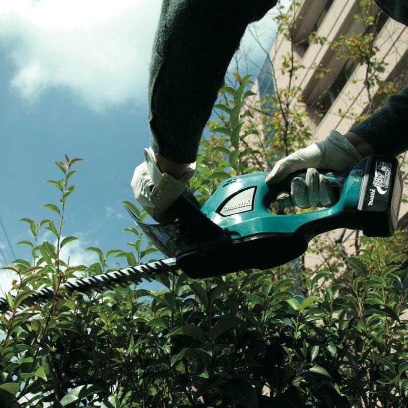 MÁY TỈA HÀNG RÀO DÙNG PIN MAKITA DUH523RTX1 - HÀNG CHÍNH HÃNG