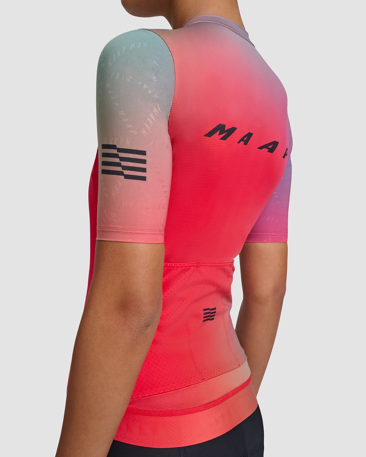 Áo Thể Thao Đạp Xe Nữ MAAP Women's Blurred Out Pro Hex Jersey 2.0 - Màu Red Mix - Size S