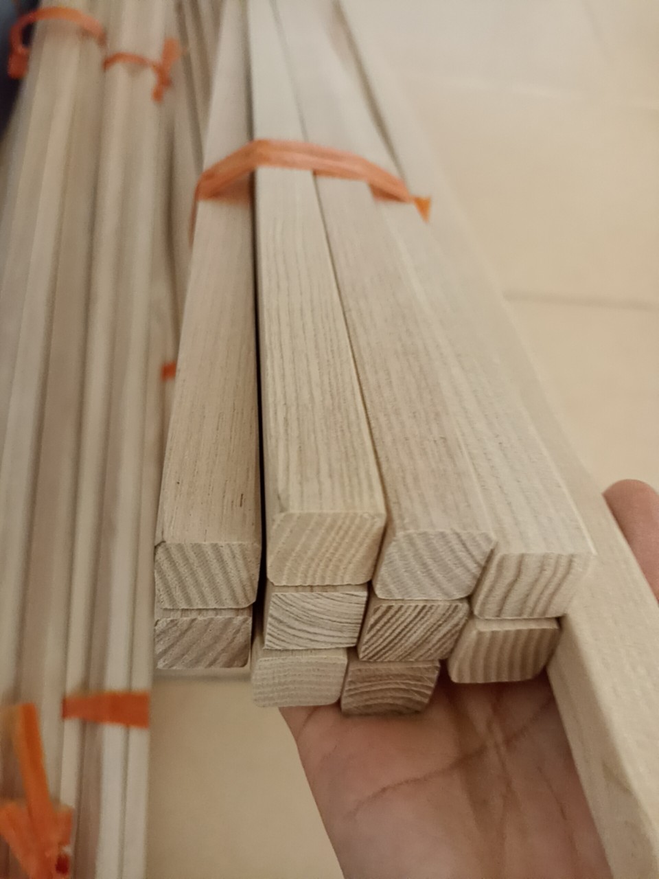 3 thanh gỗ tần bì 18x18mm dài nhiều kích cỡ làm thủ công trang trí nhà cửa