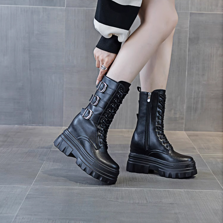 Giày Boots cổ lỡ 3 quai Đế xuồng 9.5cm PB590-4188