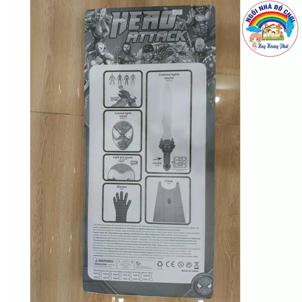 Bộ đồ chơi Spiderman: Phụ kiện gồm: Người nhện, Kiếm phát sáng, mặt nạ Siêu nhân... HERO ATTACK. Kích thước: Dài 64cm*Rộng 29cm