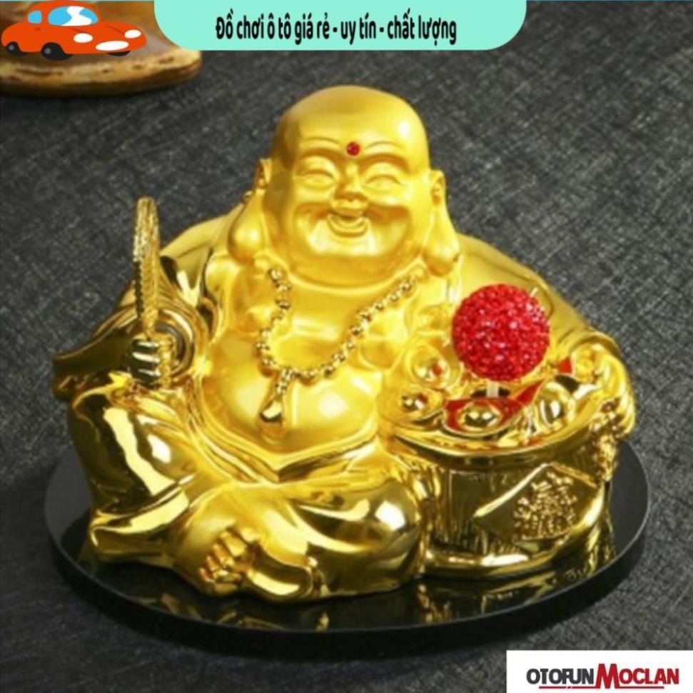 Tượng phật ông di lặc đặt taplo ô tô có quả cầu xoay bằng năng lượng mặt trời