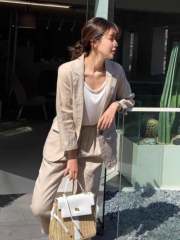 Áo khoác vest blazer nữ Đũi Việt vải linen Hàn, form rộng túi đắp, kiểu dáng công sở (Be) Dv09