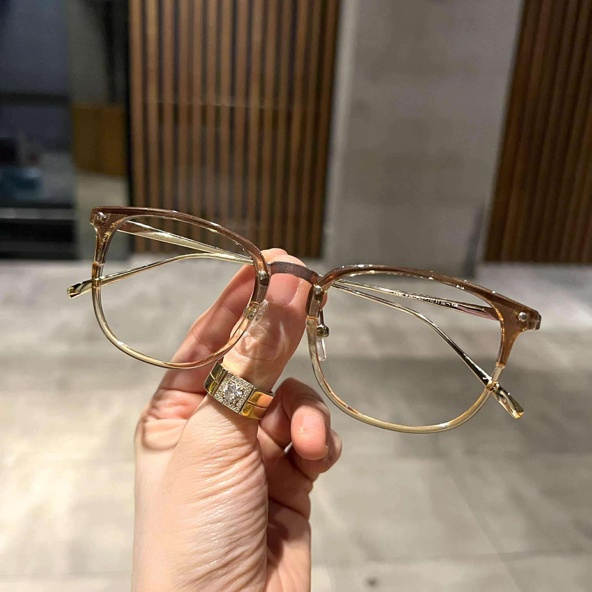 Kính Mắt vuông trong suốt màu thạch vàng thời trang Hàn Quốc