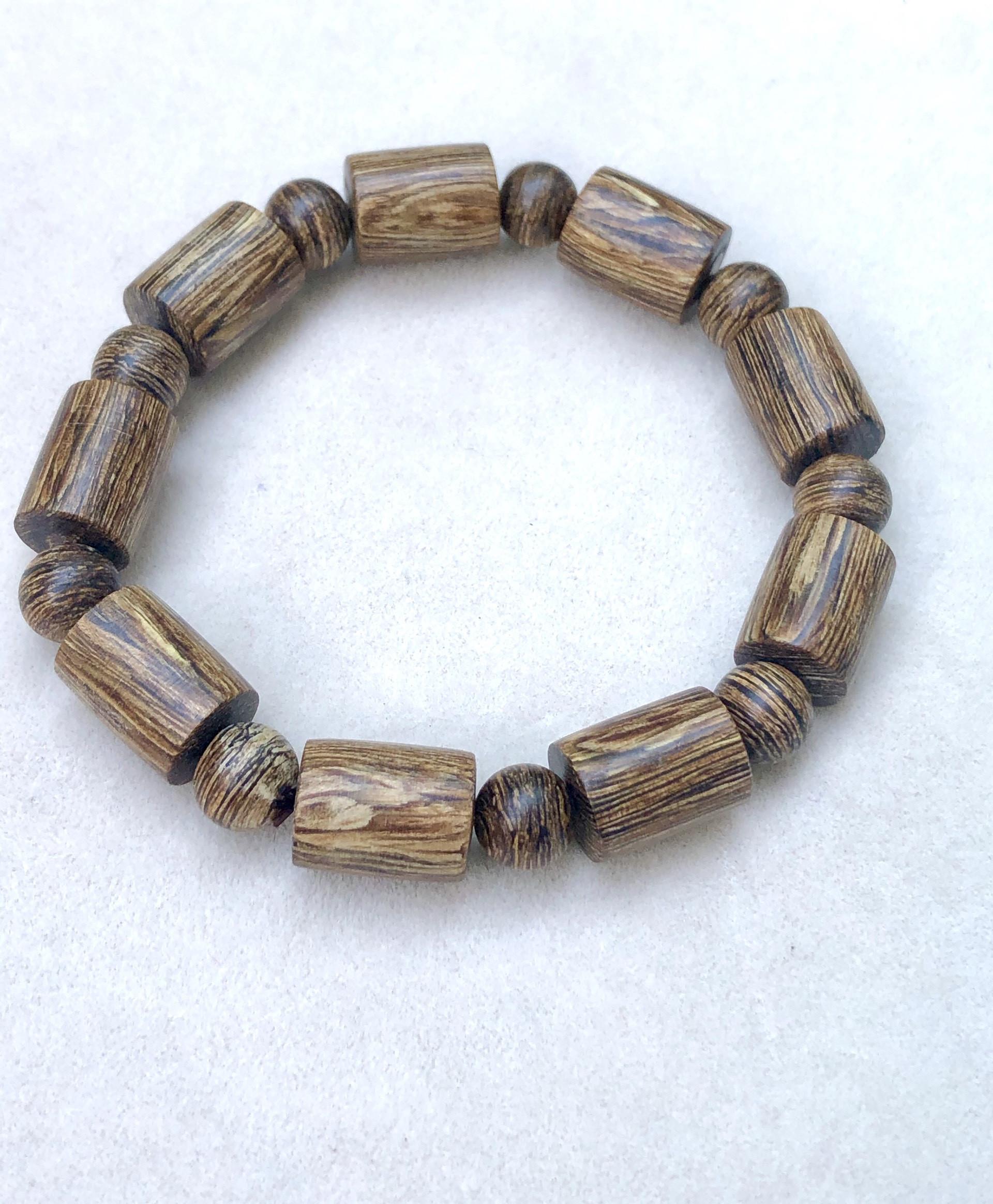 Vòng trầm hương sánh chìm dạng trúc 11mm