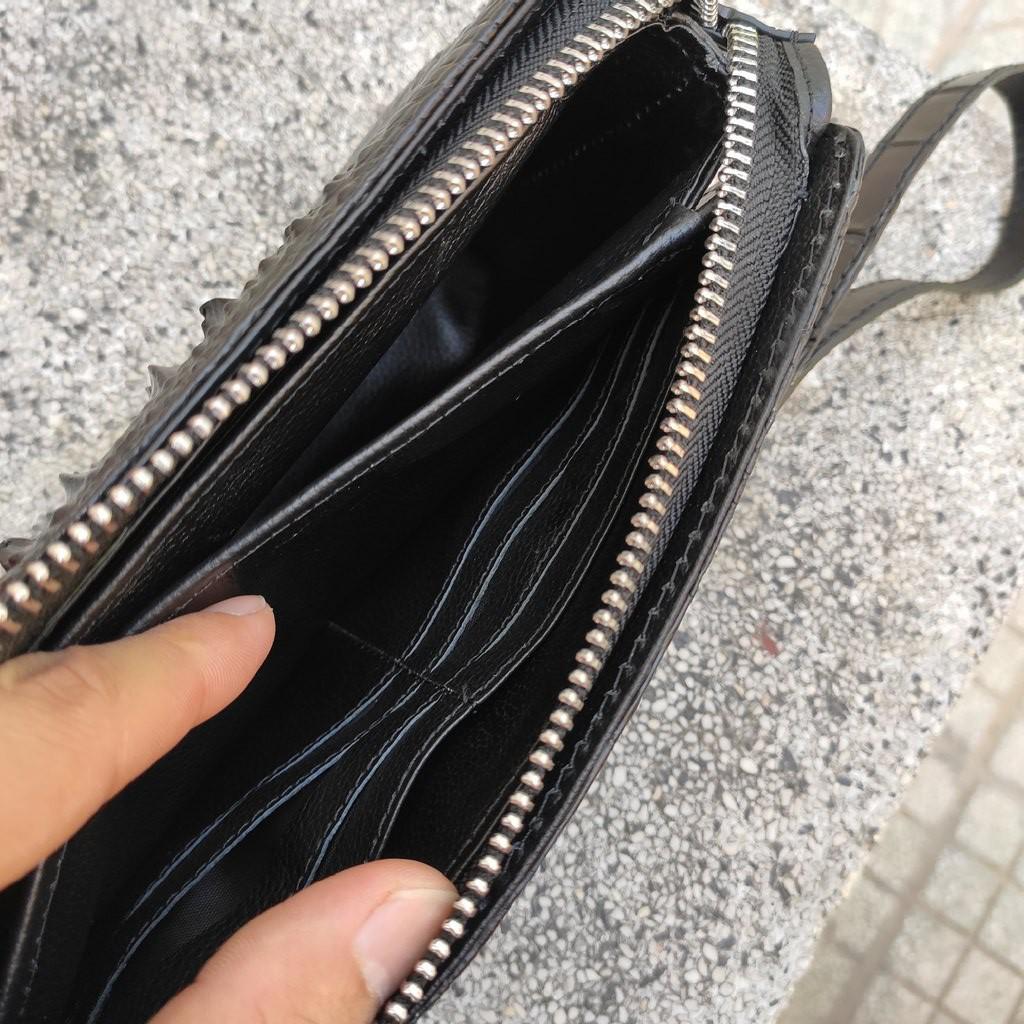 Clutch cầm tay gai lưng cá sấu rất đẹp