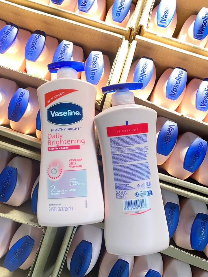 Dưỡng thể Vaseline nắp xanh mẩu mới 725ml - bản mỹ