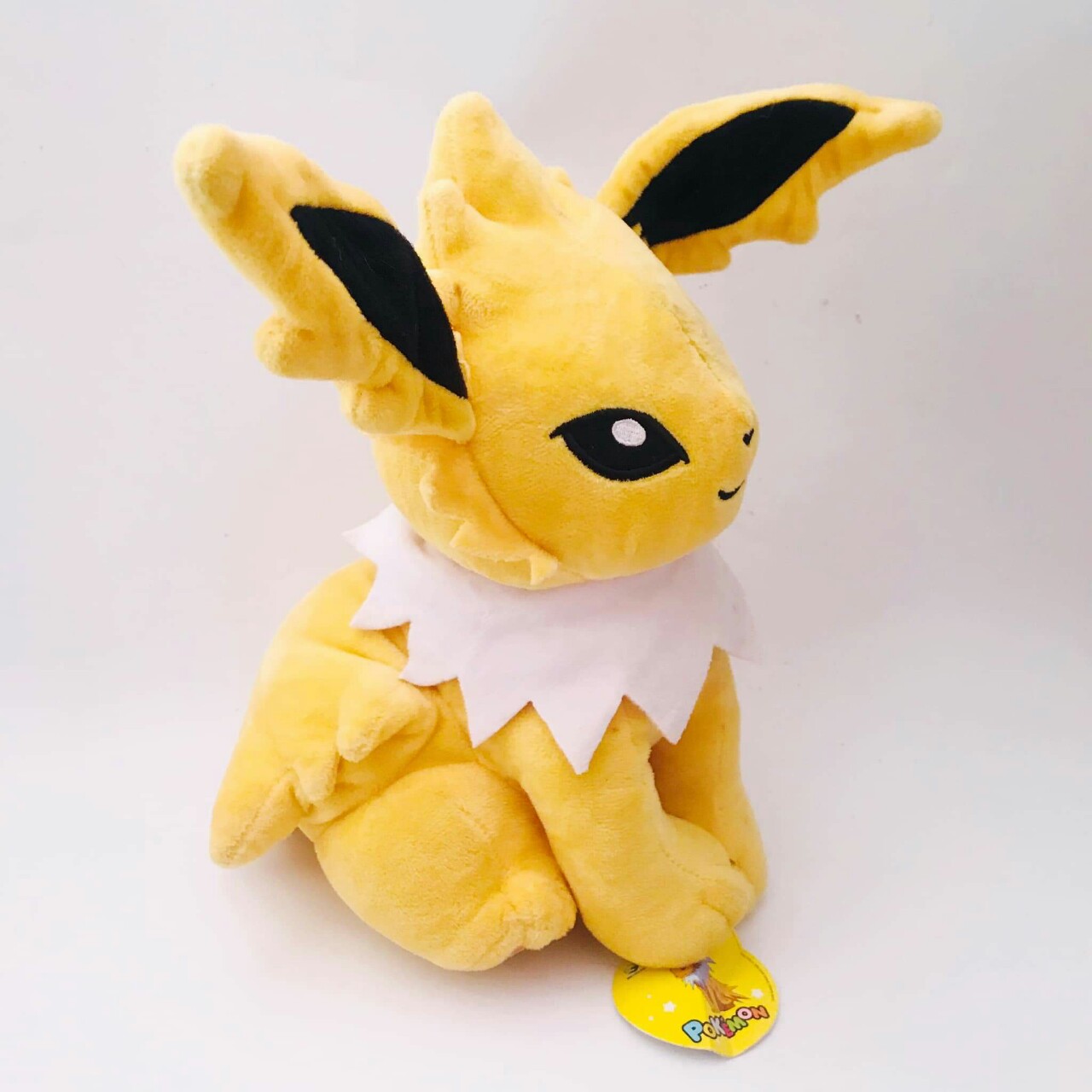 Gấu Bông Pokemon Eevee (Eevui) Jolteon Hệ Điện (20Cm---30Cm) Hàng Chính Hãng Pokemon Nguyên Tem Nguyên Tag (Tặng Kèm 1 Ví Da 12 Ngăn Đựng Thẻ ATM, CCCD)