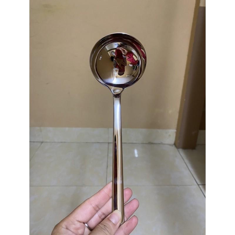 Muôi canh WMF NUOVA 22cm