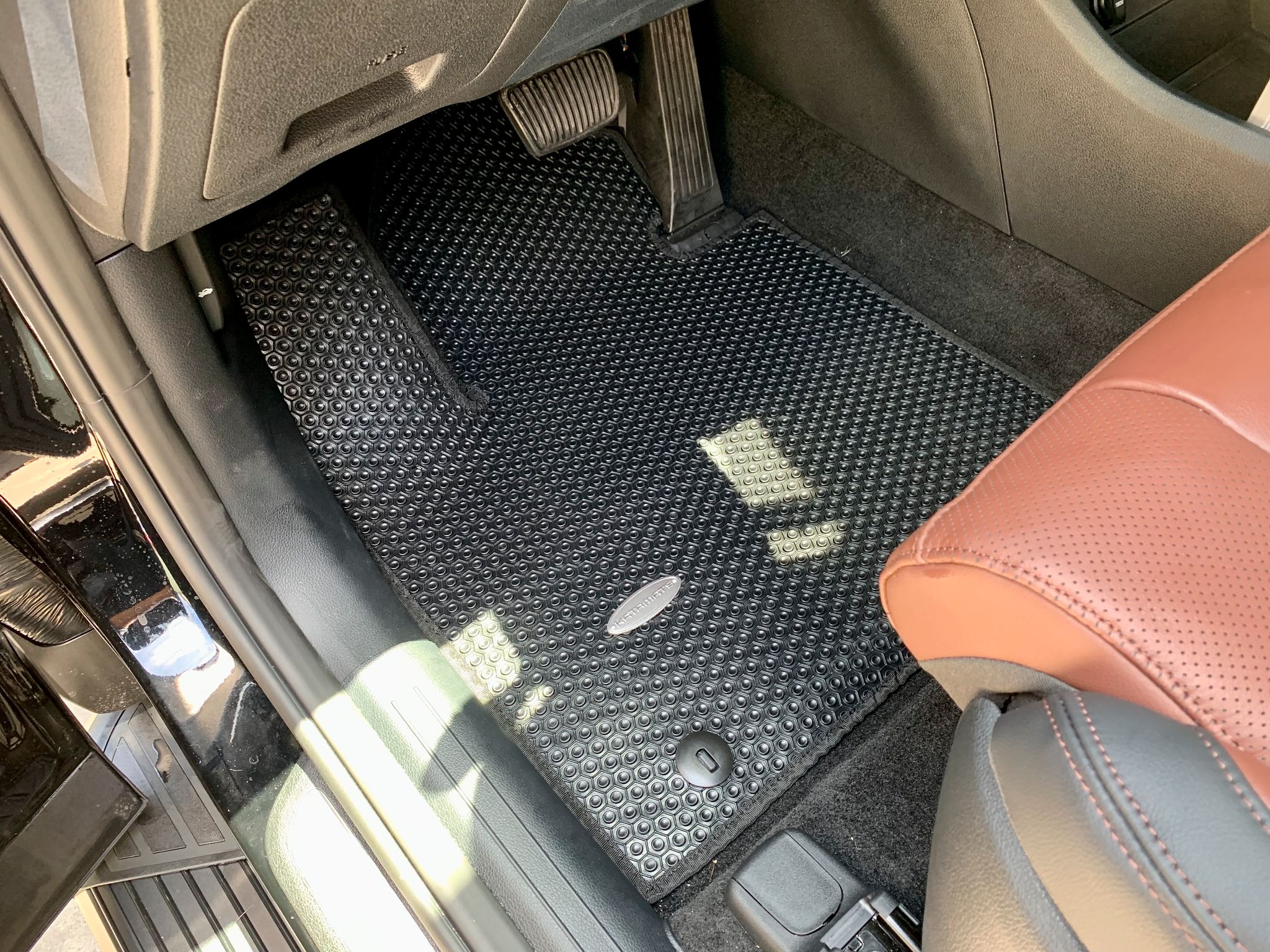 Thảm lót sàn ô tô KATA cho xe Hyundai Santafe (2021-2023) - Khít với sàn xe, Chống trơn, Không mùi, Không ẩm mốc