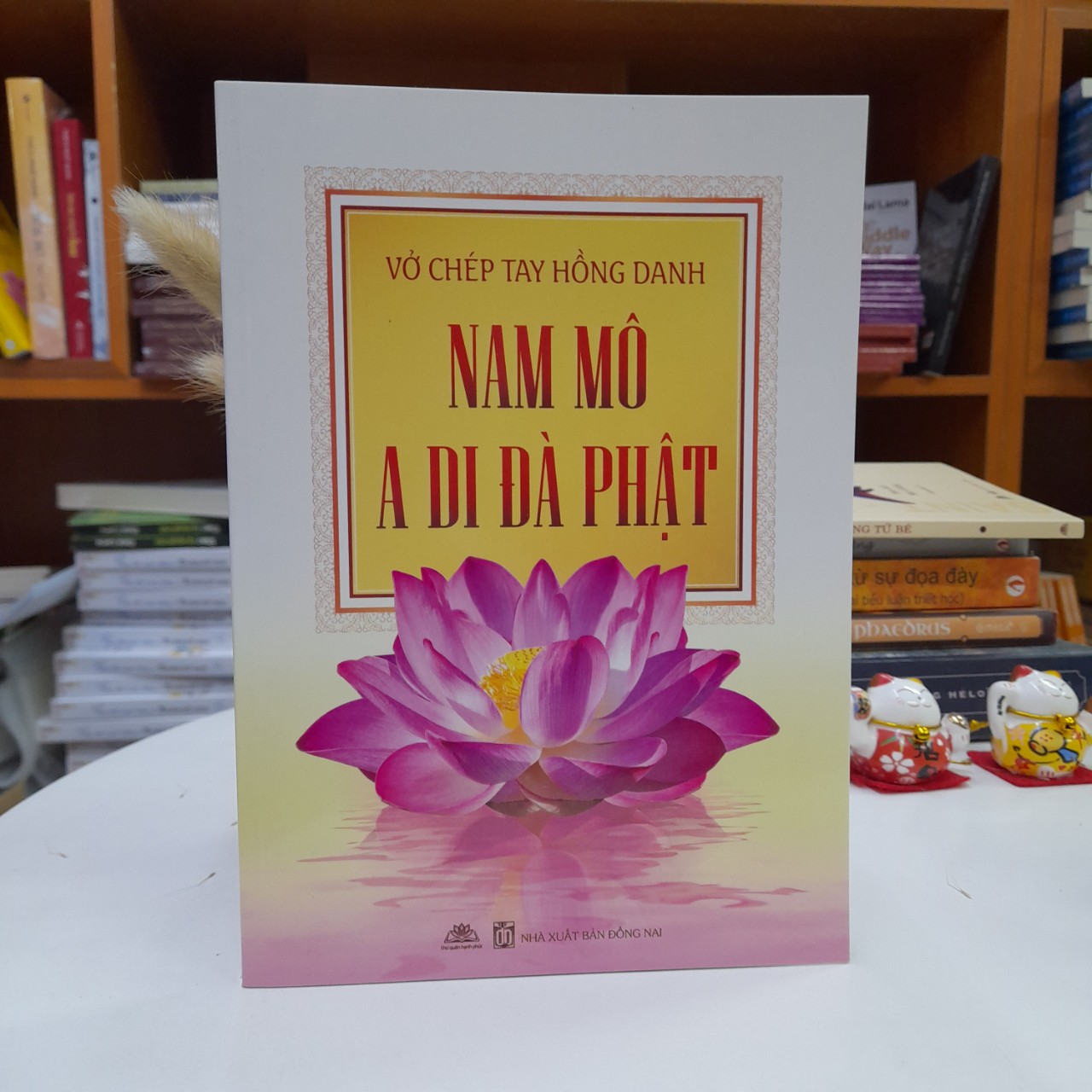 Vở Chép Tay Hồng Danh Nam Mô A Di Đà Phật - Nhất tâm niệm Phật