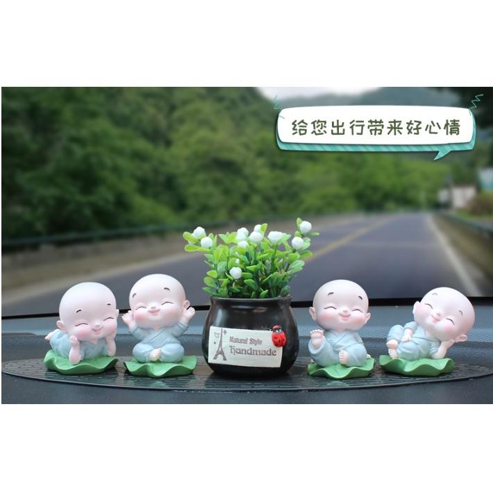 Set tiểu hoà thượng ngồi lá sen phối bình bóng trang trí taplo Ô Tô- Hoàng Đông shop