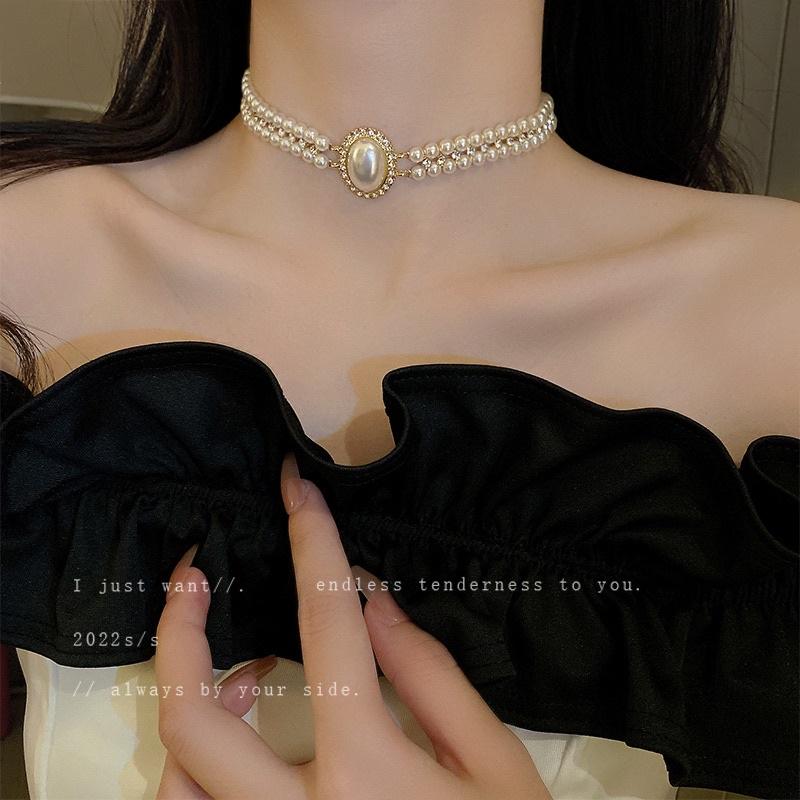 Vòng cổ choker nữ hạt trai dự tiệc mặt tròn tròn viền ngọc sang đẹp Ring House