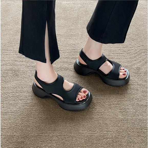 Sandal Đế Bánh Mì Quai Cut Out Độc Lạ Cao 3.5cm G144