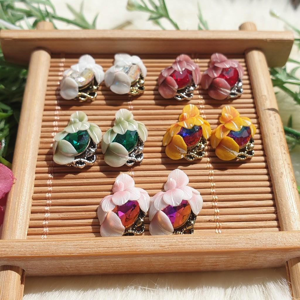 Hoa nửa ôm charm rắn đá khối - Hoa bột đính móng BHY018