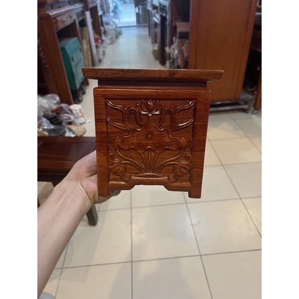 Đôn vuông đục sen, đôn kê tượng