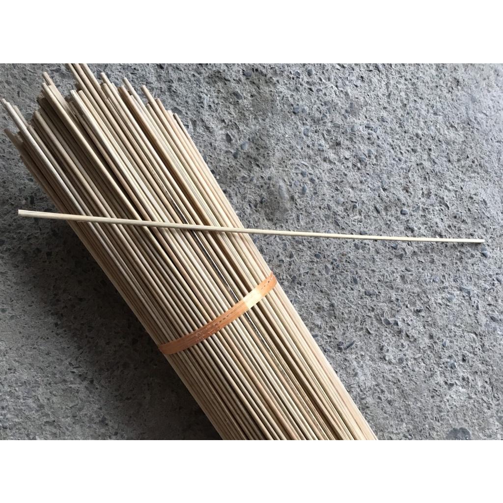 Bộ 50 que tre tròn 3 ly- tăm tre tròn dài 95-100 cm làm hand made làm mô hình que xiên thịt