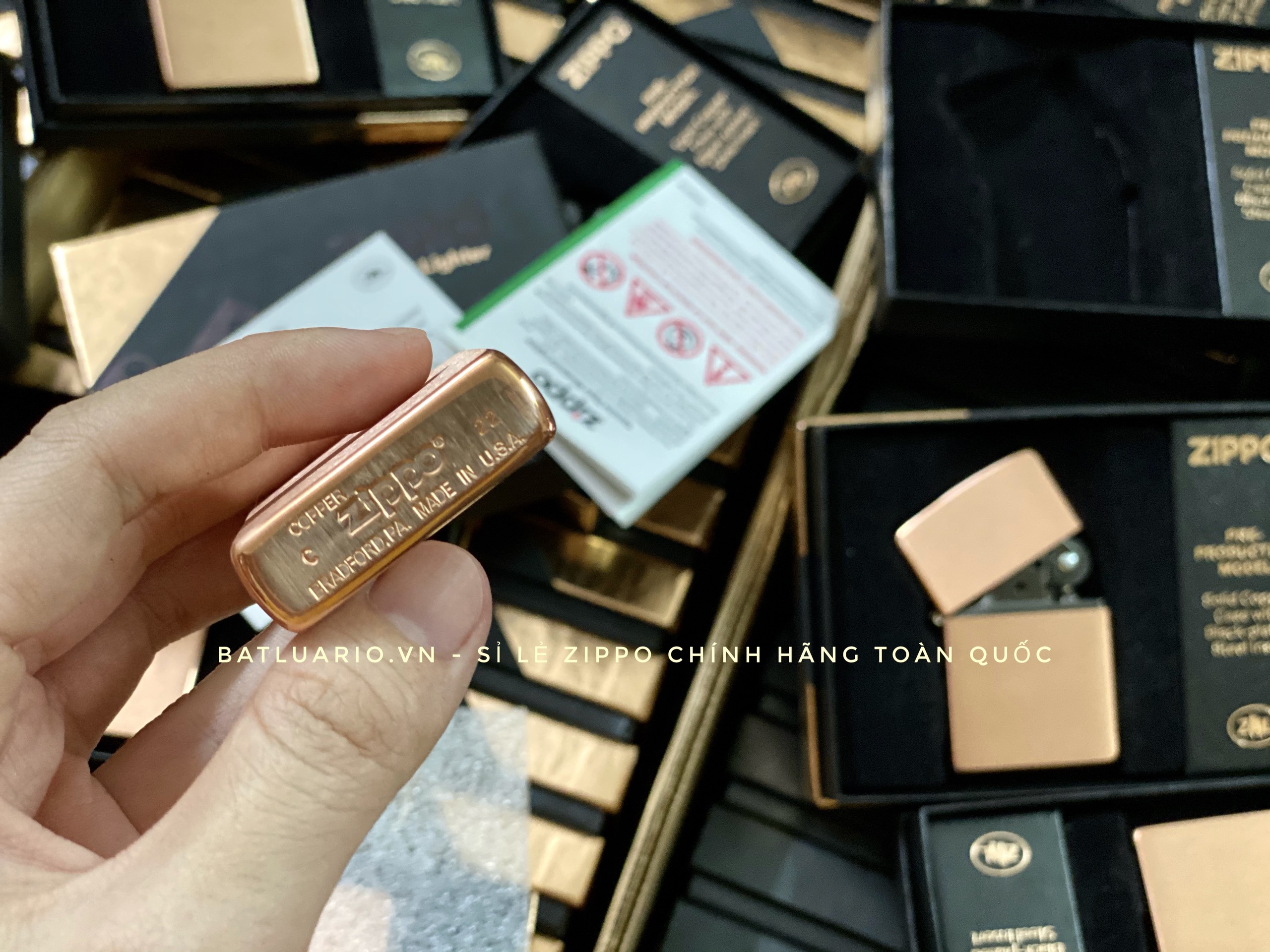 Bật Lửa Zippo 48107 – Zippo Solid Copper – Zippo Copper Case With Black Coated Stainless Steel Insert – Zippo Đồng Đỏ Nguyên Khối 2022