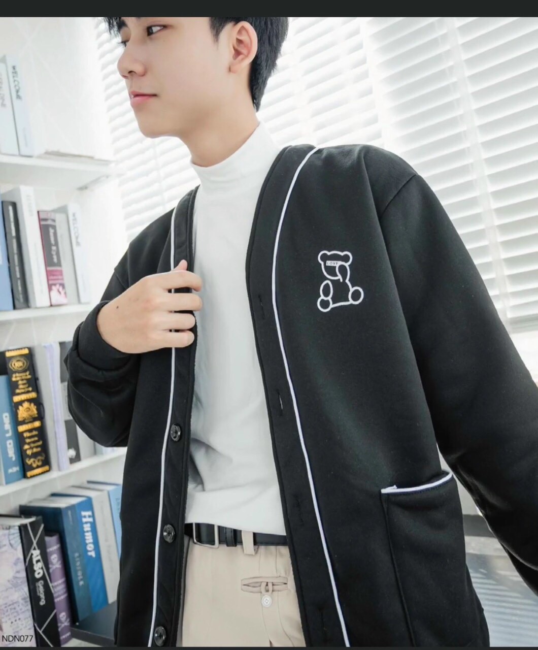 Áo Khoác Cardigan Túi Vuông Thêu Gấu Cặp Nam Nữ Siêu Xinh - Bomber Unisex Nỉ Ngoại Dày Mịn
