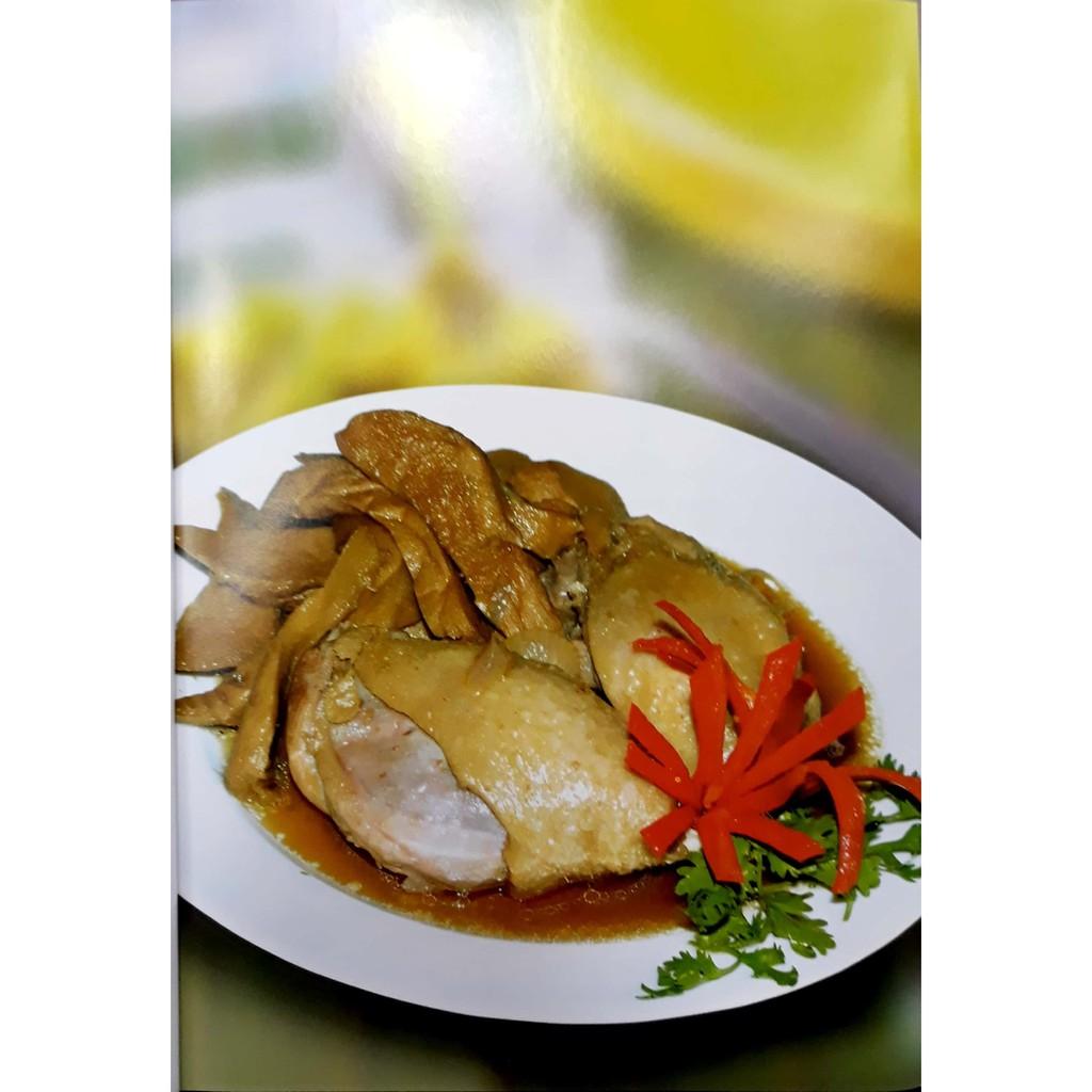 Sách - Thực Đơn Cơm Gia Đình 3 Món Miền Trung