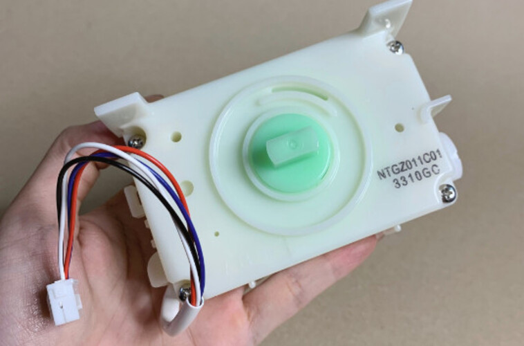 MOTOR ĐÁ XOAY, MOTOR ĐÁ RƠI, MOTOR ĐỔ ĐÁ TỦ LẠNH SIDE BY SIDE HITACHI 4 CÁNH – HÀNG CHÍNH HÃNG