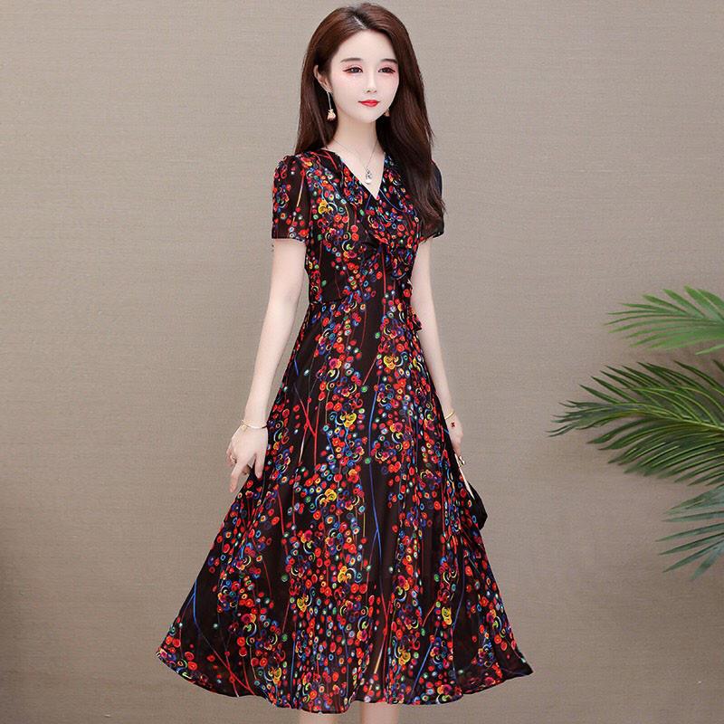 ĐẦM XOÈ HOA NHÍ PHỐI BÈO