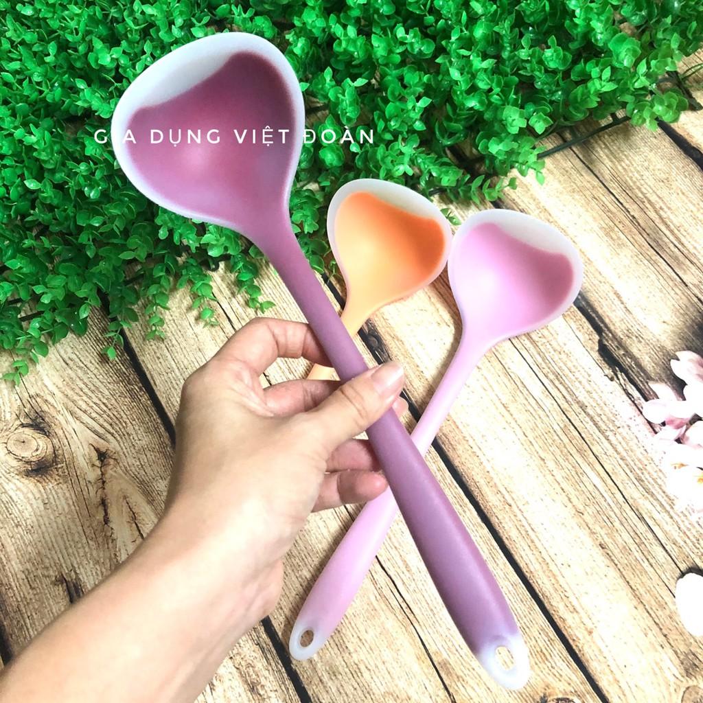 Vá múc canh SILICON chịu nhiệt nóng trực tiếp tốt, Dụng cụ làm bánh, nấu ăn. Bền đẹp dễ vệ sinh và an toàn cho sức khỏe.