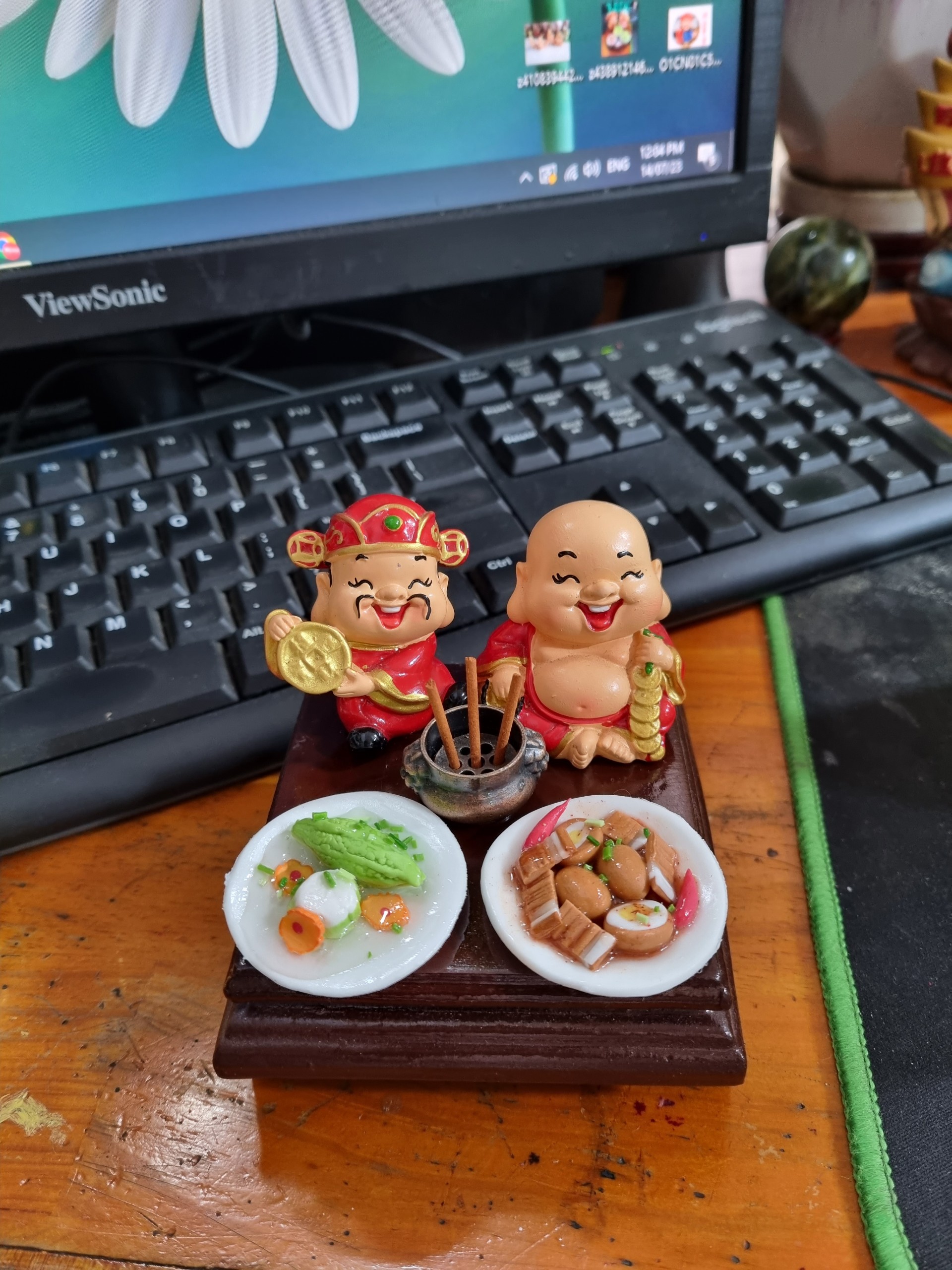Combo Thần Tài - Thổ Địa 269K  tặng 10 nhang