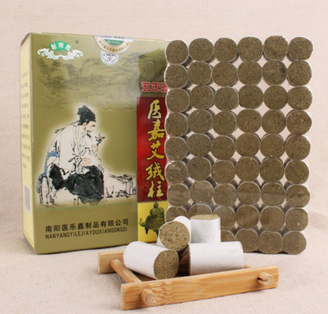 Hộp 108 viên ngải đoạn cao cấp 10 năm.Ngải nhung nguyên chất dùng hơ đốt cứu ngải trong châm cứu, các dụng cụ đông y