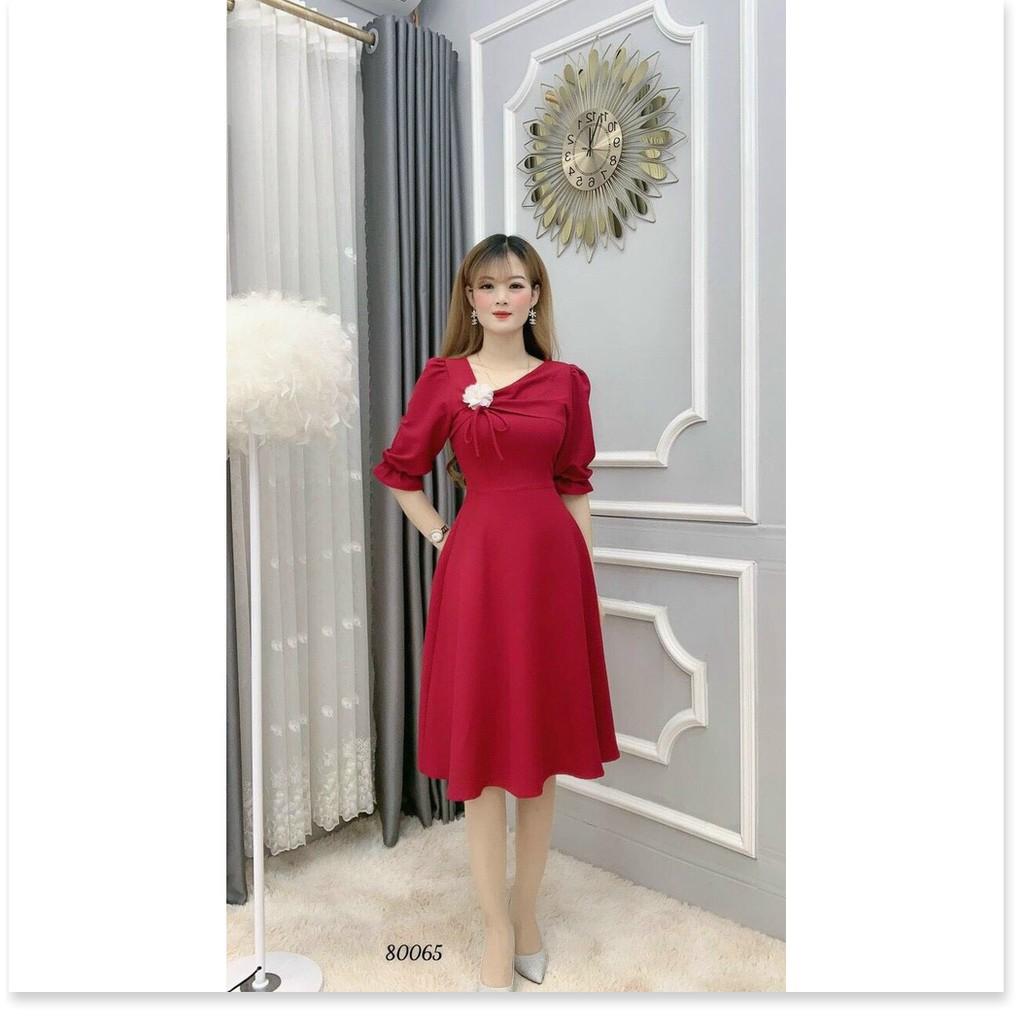 ĐẦM FORD ĐÍNH HOA TRÊN ÁO SIÊU XINH