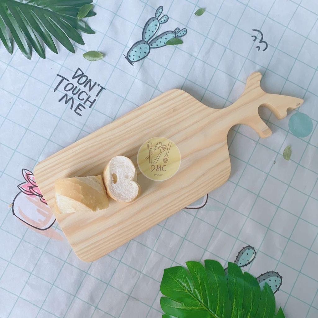Thớt gỗ Tần Bì nguyên khối hình chữ nhật có tay cầm cành cây hàng đẹp đựng đồ ăn ,Decor trưng bày, chụp hình sản phẩm