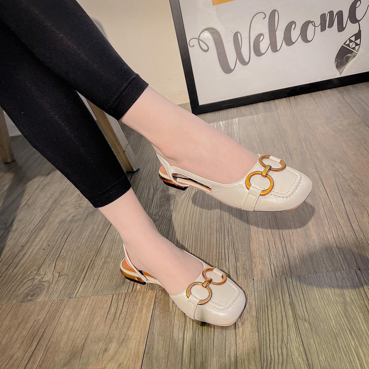 Sandal mũi vuông tag OO đế bệt SD2051