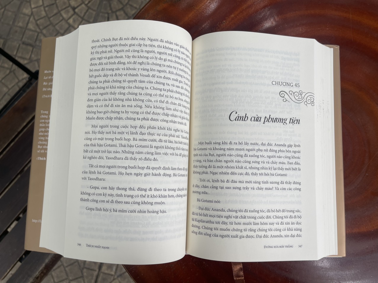 ĐƯỜNG XƯA MÂY TRẮNG – Thích Nhất Hạnh – Phuongnambook – Ấn bản kỷ niệm 40 thành lập – NXB Hồng Đức