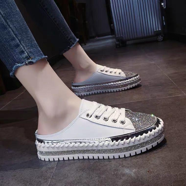 Women wear semi-sandals and slippers in the fall of 2021, the new style Baotou fashion flat-soled shoes without heels ins trend