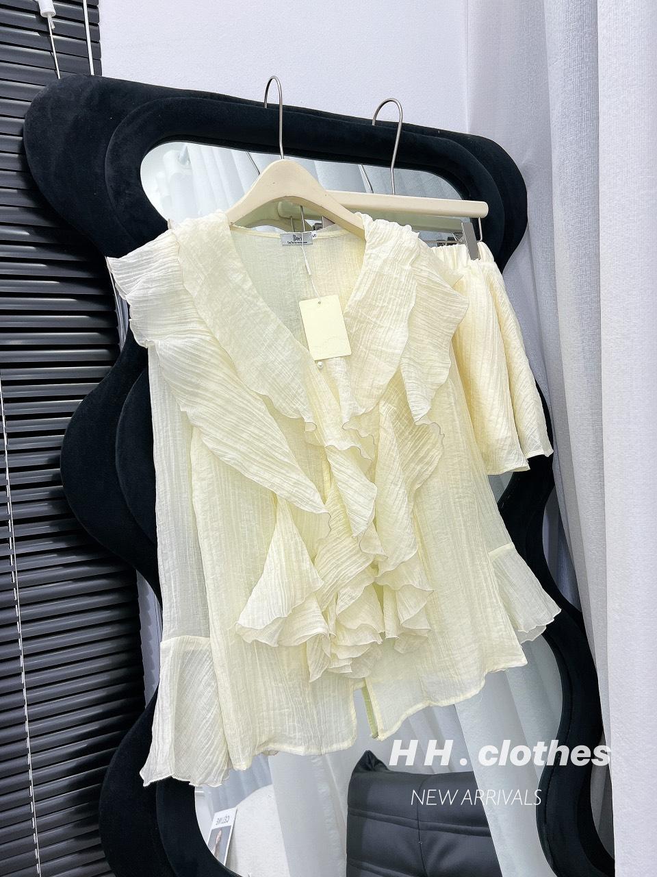 SET ĐI CHƠI, SET 2 MÓN ÁO TƠ BÈO XỐP TAY LOE PHỐI QUẦN ĐÙI CỰC KUTE