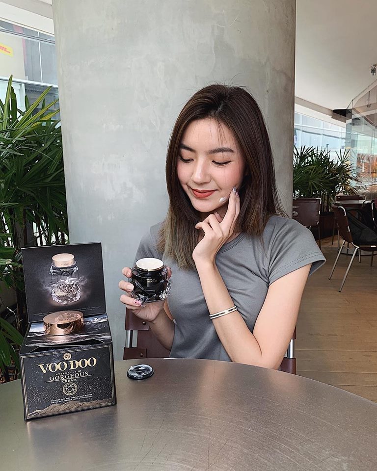 Kem Dưỡng Da VOODOO GORGEOUS CREAM Giúp Ngăn Ngừa Lão Hóa 30Gr