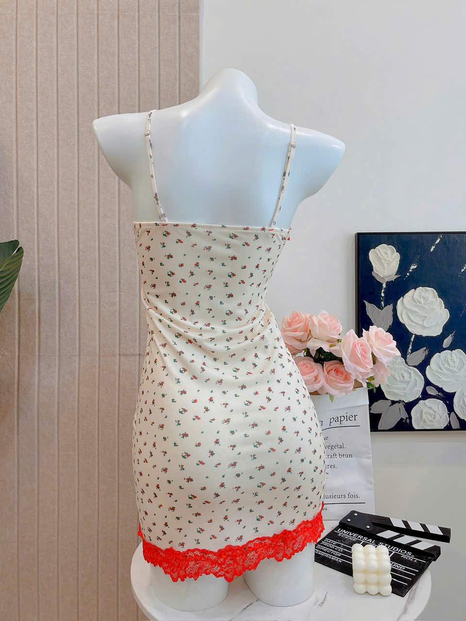 Váy Ngủ Hoa Nhí Thun Gân Mềm Mại Kèm Mút Ôm Body