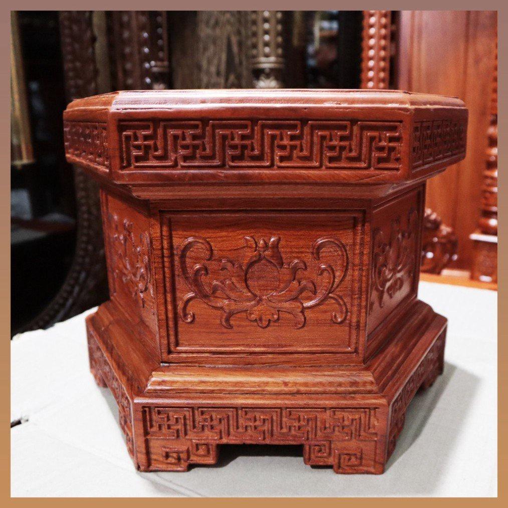 Đế kê tượng,kê loa gỗ hương-Đế lục giác gỗ hương chạm hoa văn kt 30x30cm