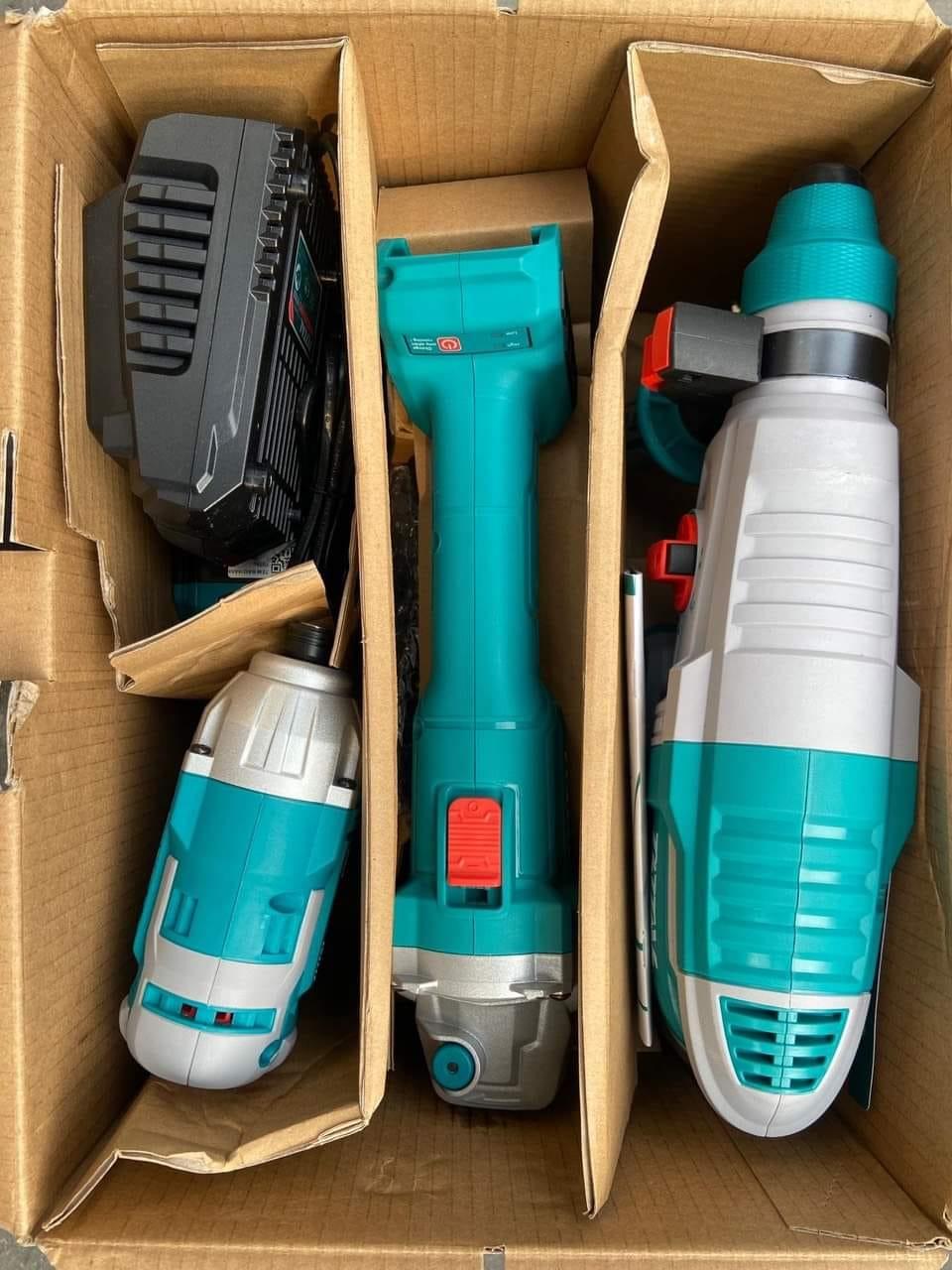 BỘ COMBO 3 MÁY KHOAN ĐỘNG LỰC, MÁY MÀI GÓC VÀ MÁY SIẾT VÍT DÙNG PIN 20V TOTAL TOSLI2301510 - HÀNG CHÍNH HÃNG