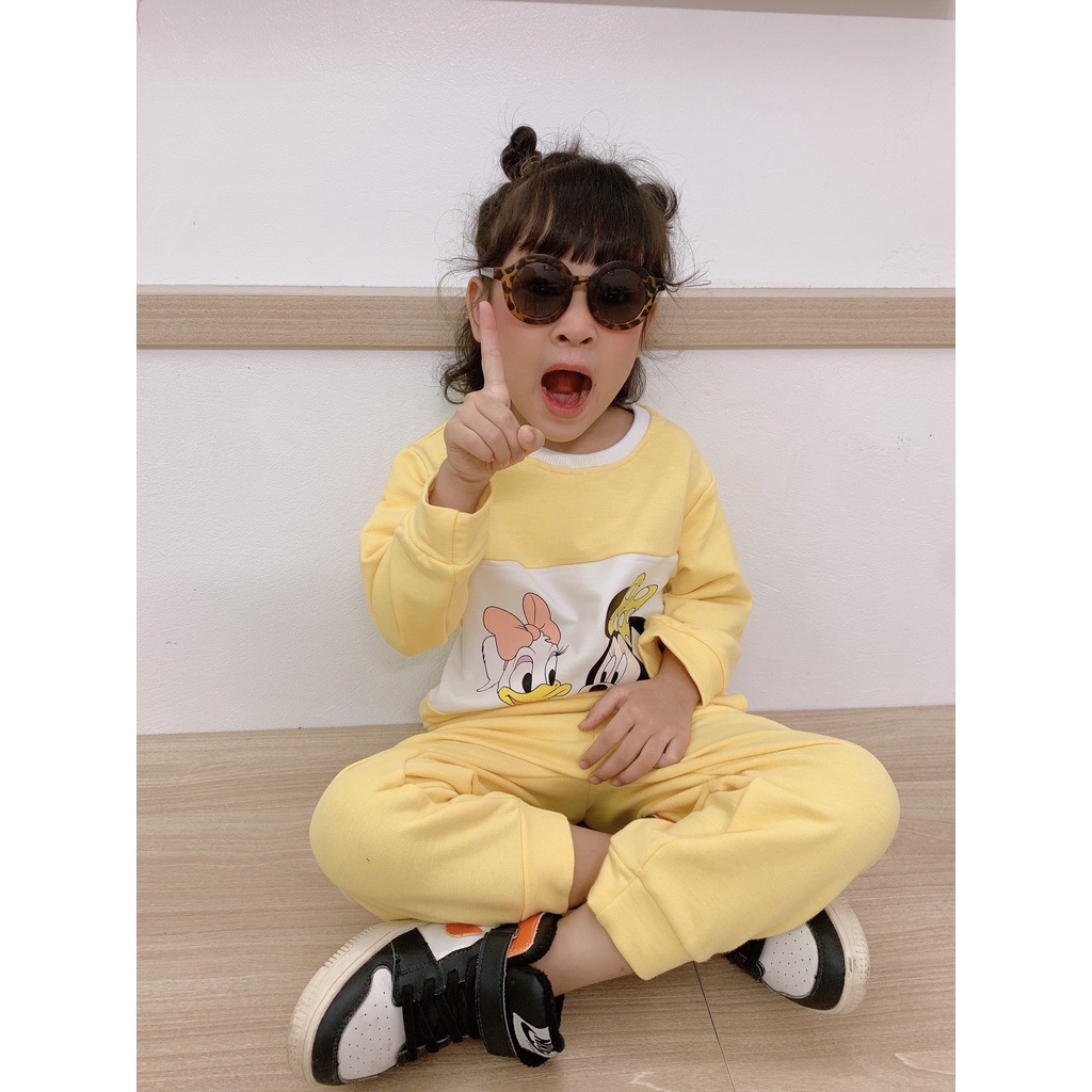 Quần áo trẻ em, bộ quần áo cotton dài tay Mickey màu hồng, màu vàng, màu tím cho bé gái từ 9kg đến 18kg của BERNIE