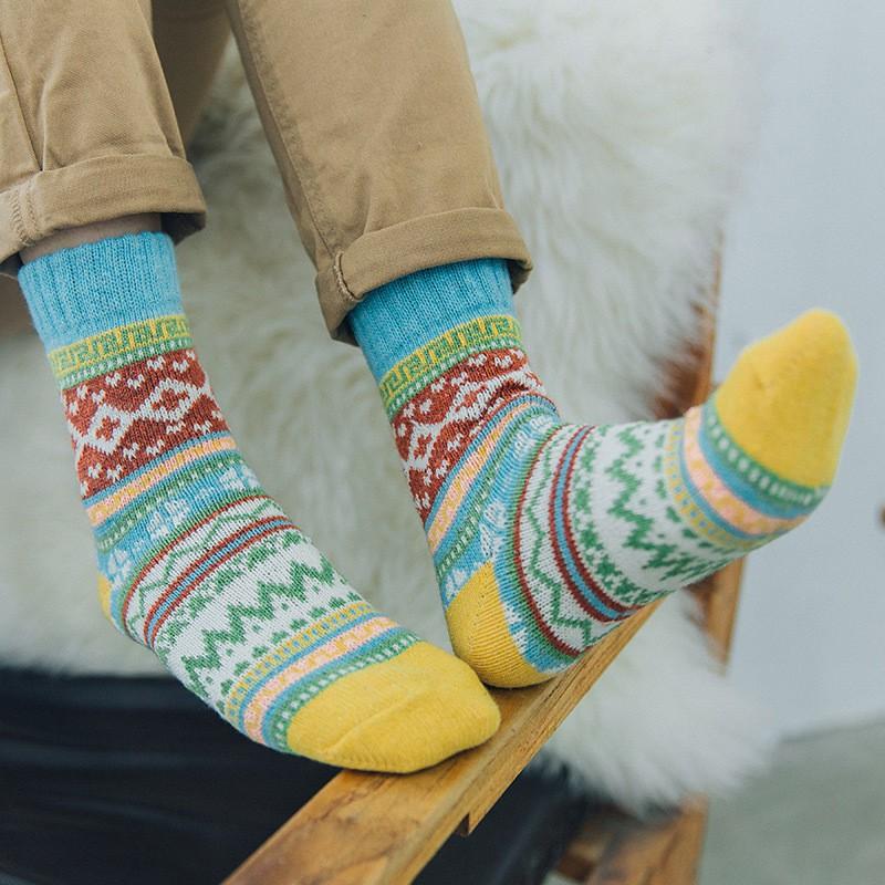 Vớ Tất Len Nam Nữ Cổ Cao Vintage Đan Len Dày Phong Cách Bohemian Thời Trang Thu Đông - Mã TV006