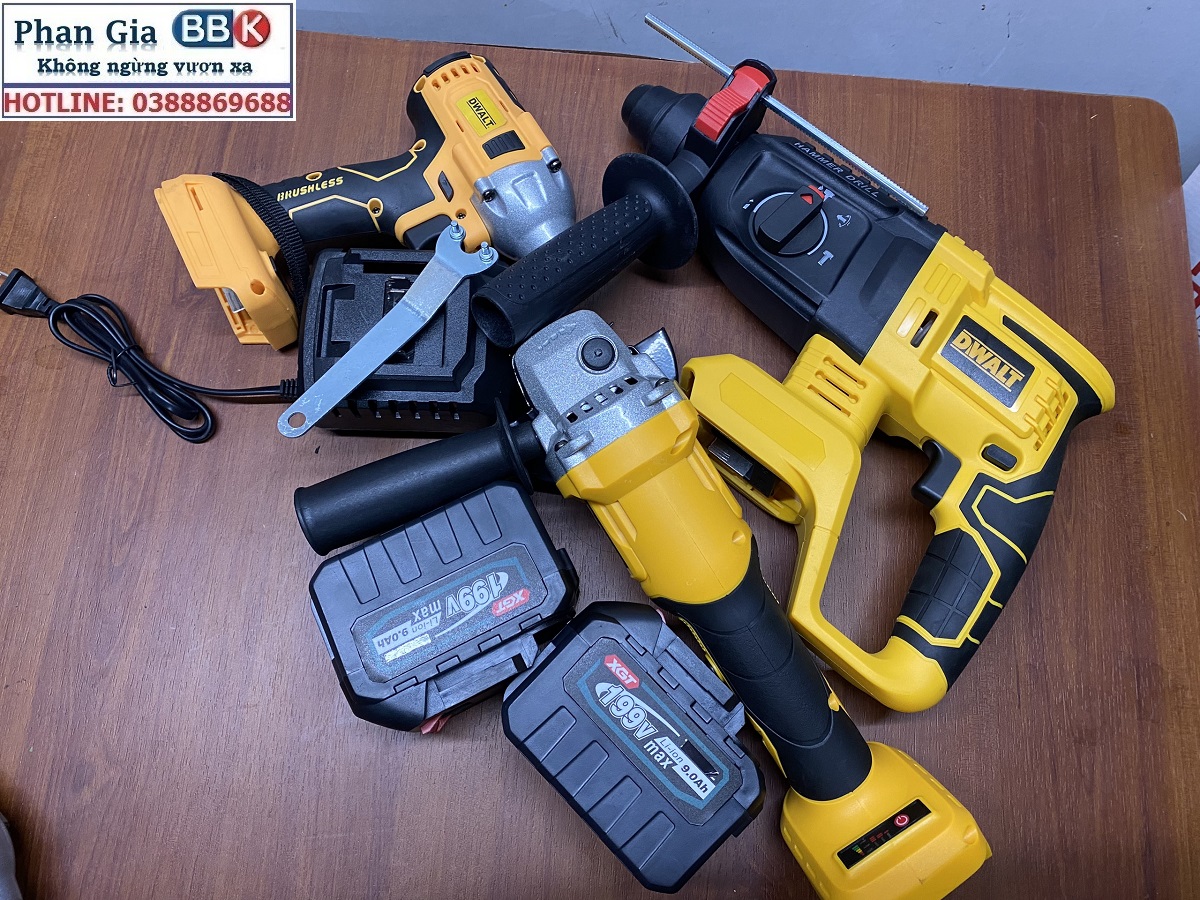 Bộ Combo 3 Trong 1 Gồm Máy Khoan Đục Bê Tông, Máy Mài Và Máy Siết Bulong Dùng Pin 199V 15 Cell, Máy Khoan Siêu Khỏe, Động Cơ Không Chổi Than - Bảo Hành 1 Năm