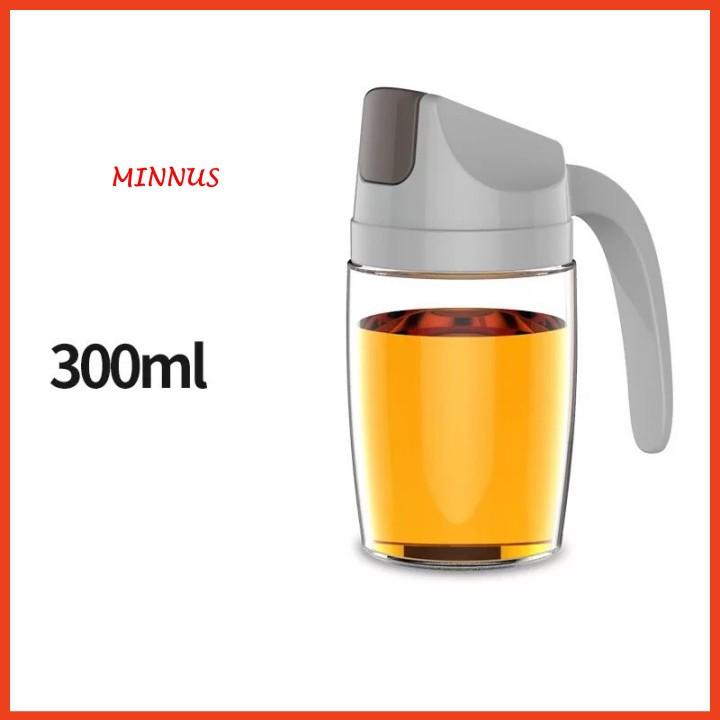 Chai đựng dầu ăn, nước mắm thủy tinh 300ml cao cấp tự động mở nắp khi rót