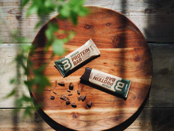 Thanh Bánh Vegan Protein Bar BiotechUSA – Hộp 20 Thanh