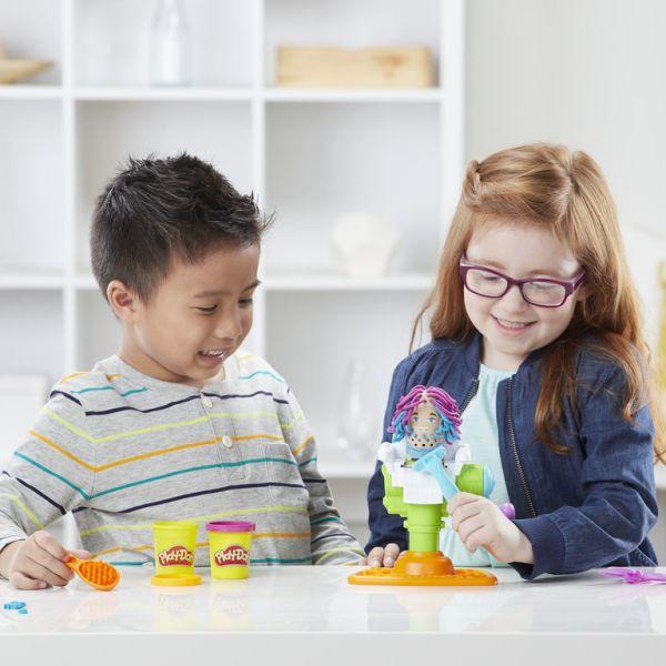 Nhà tạo mẫu tóc nhí (dùng pin) Thương hiệu PLAYDOH